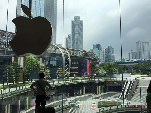 苹果直营店对面 特斯拉广州天环广场店开张-搜