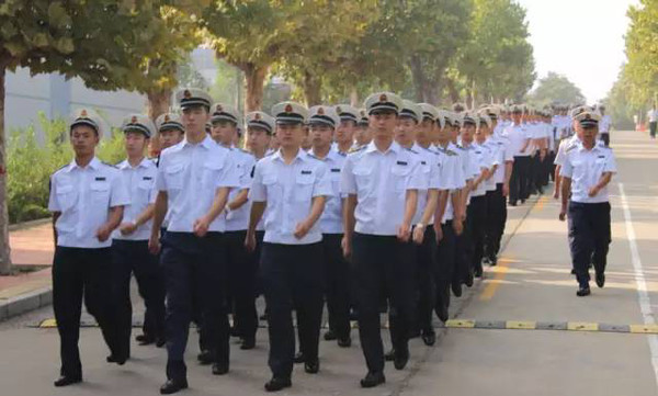 2016年山东高考生首次选拔海军女兵25人!明日