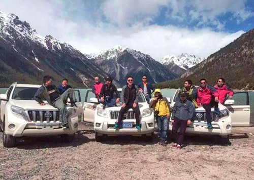 成都租车自驾去西藏旅游多少钱