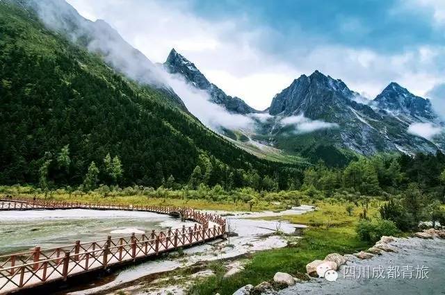 四川阿坝旅游景点推荐,世界生态旅游最佳目的地