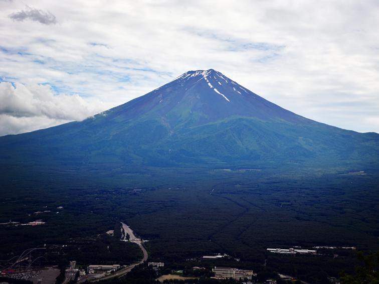 夏日富士山远近各不同_手机搜狐网