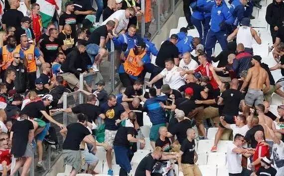 欧洲杯疯狂球迷自带愤怒特质?