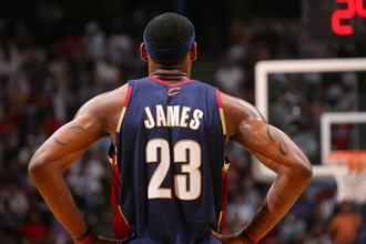 NBA总决赛场均35+的球员,只有詹姆斯和艾弗森