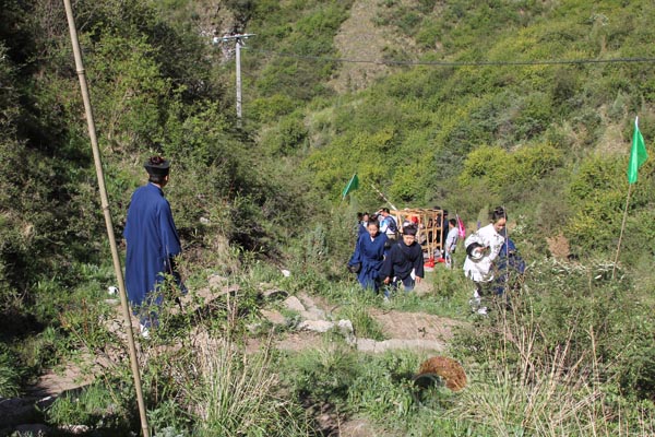 走访南朔山见证崖观沧桑问道青藏高原深山隐士