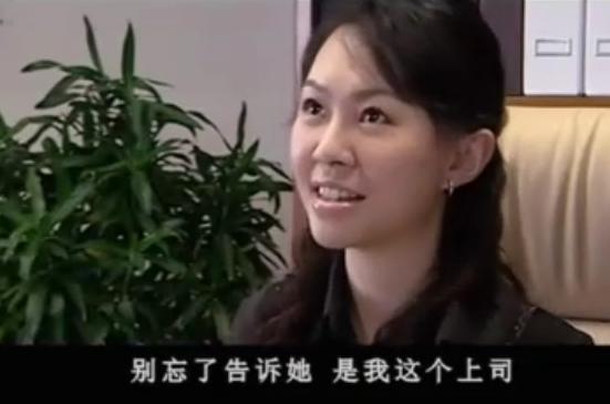 还记得红遍两岸三地的伴唱天后卓依婷吗,她嫁人了