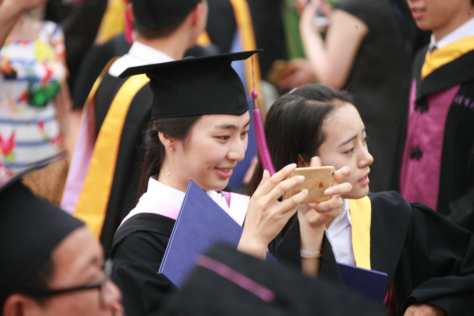 清华大学举行2016年本科生毕业典礼