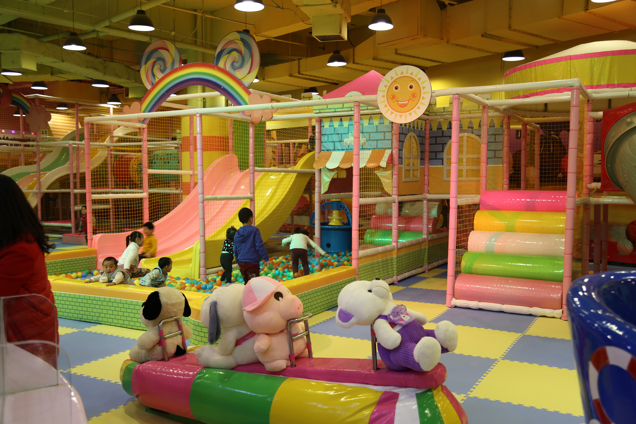 上海爱贝玩具股份有限公司室内儿童游乐园的领