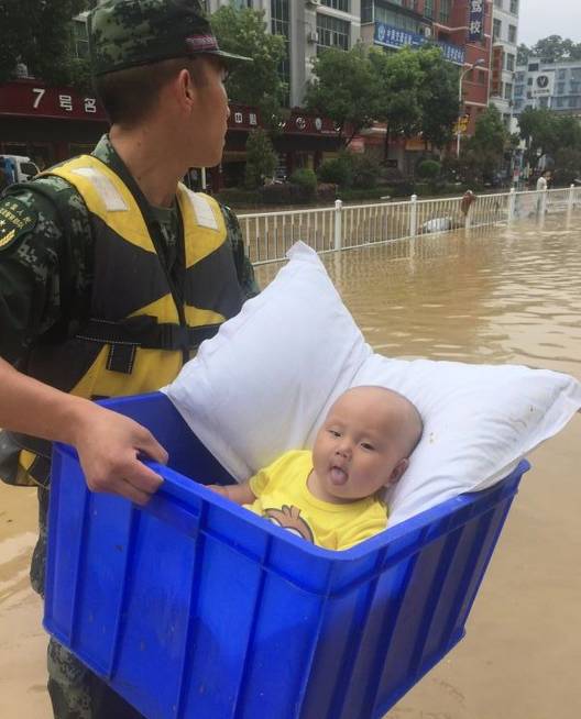 铜仁市的县有多少人口_铜仁市实时人口密度图