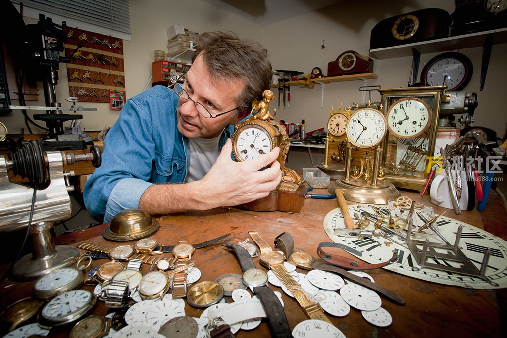 万湖社区揭秘:教你识别坑人的钟表维修店