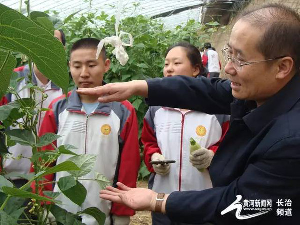 长治市教育教学战线的一名领军人物—许军则