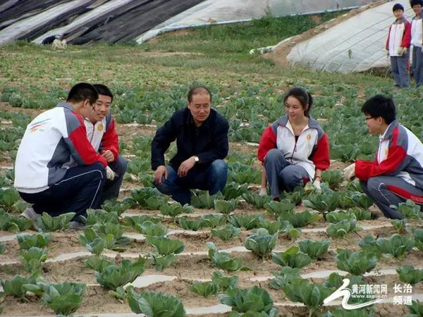 长治市教育教学战线的一名领军人物—许军则