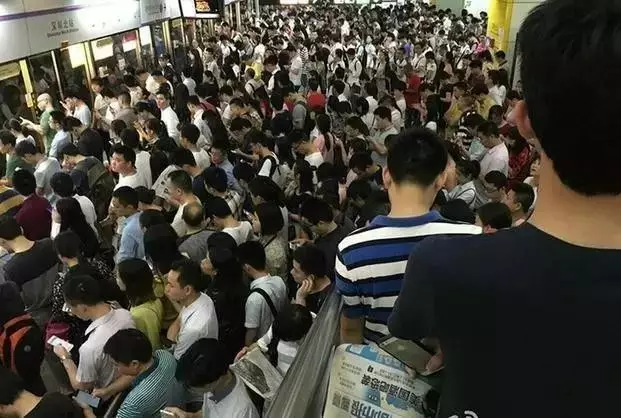 深圳市人口3000万_深圳未来人口将破3000万,房价要上天