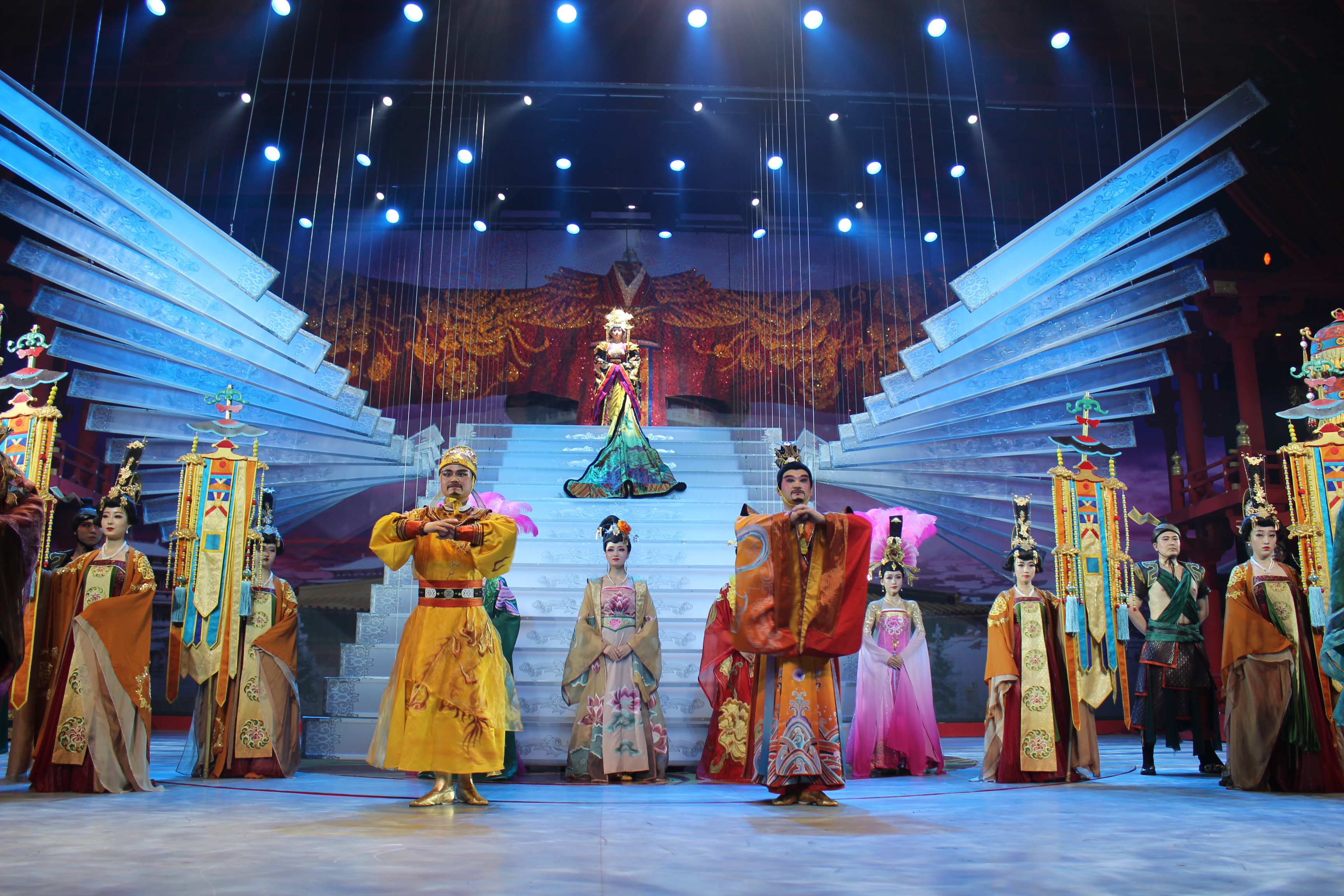 主题:中国首部大型唐宫乐舞《大唐女皇》西安成功首演
