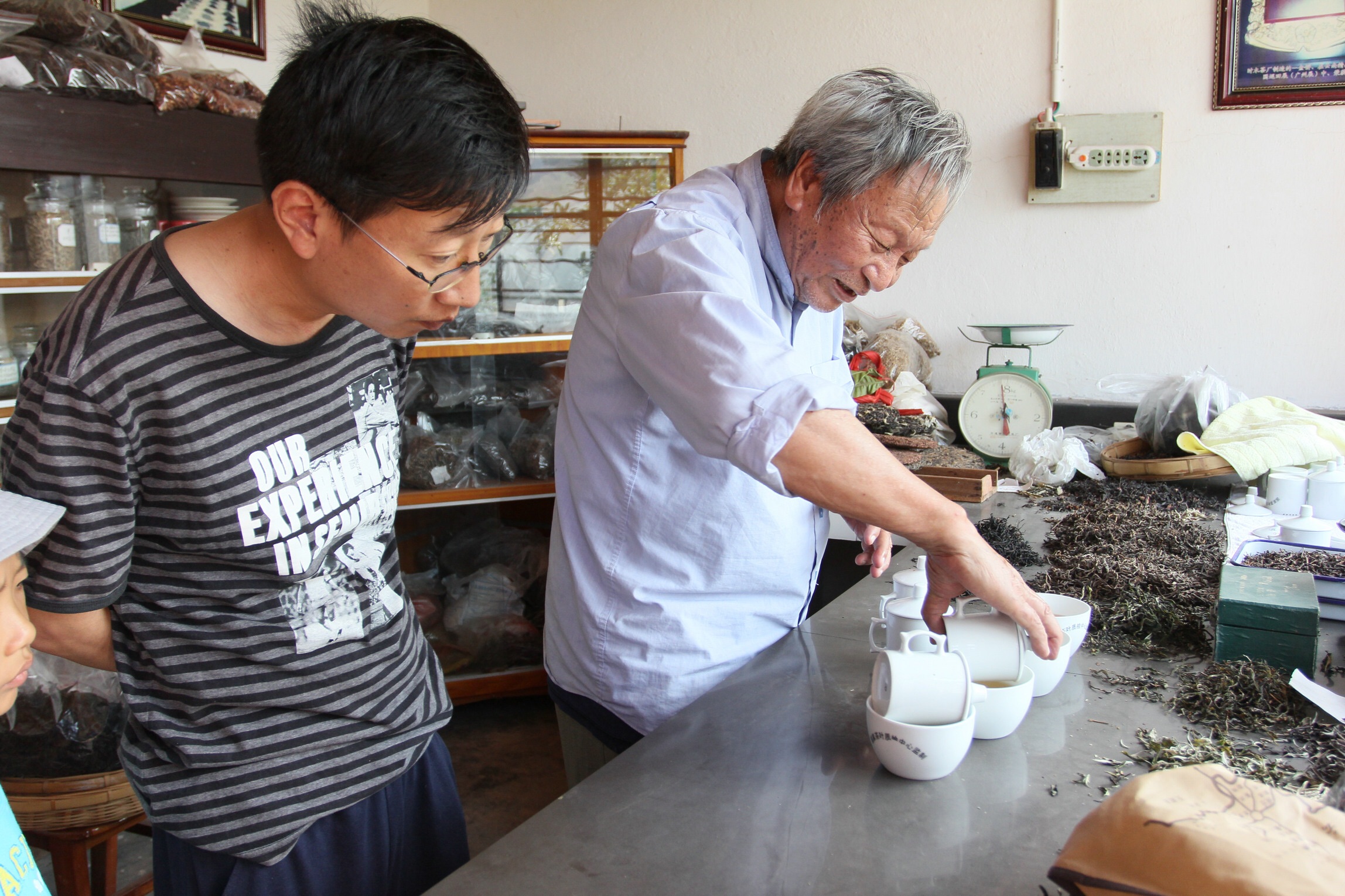 肖时英:让云茶扎根科技的土壤