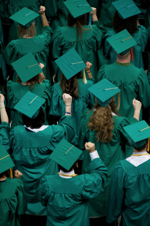 4．银川大学毕业证书是否在毕业典礼上颁发：大学毕业证书可以提前颁发吗？ 