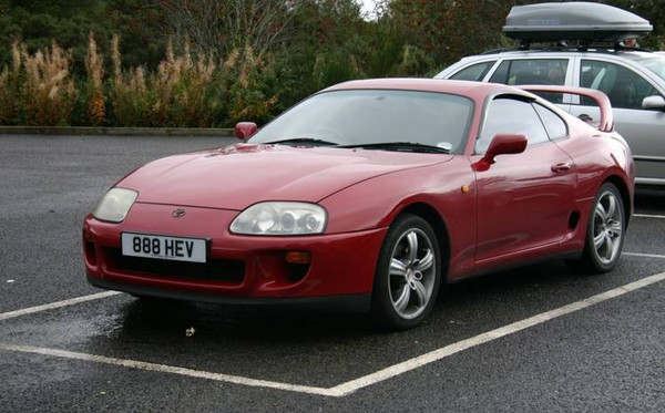 supra 参数 也推出过敞篷版车型—supra targa.