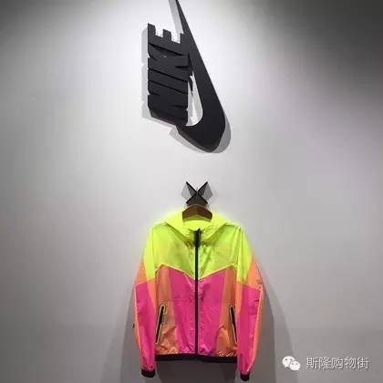 荧光壁纸_nike 荧光 风衣(3)