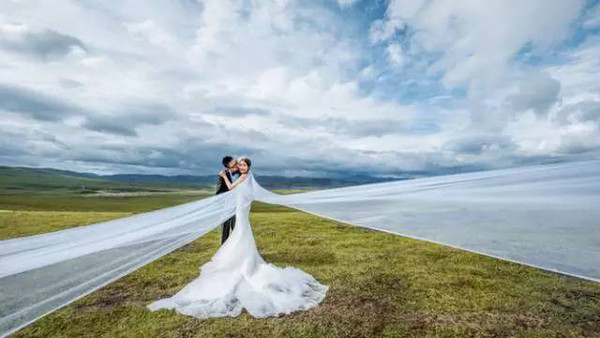 1辆车2个人自驾7000公里,就为了拍张婚纱照!幸