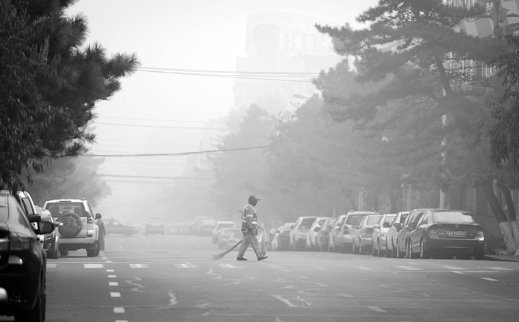 西部地区为什么人口稀疏_人口稀疏图片(3)