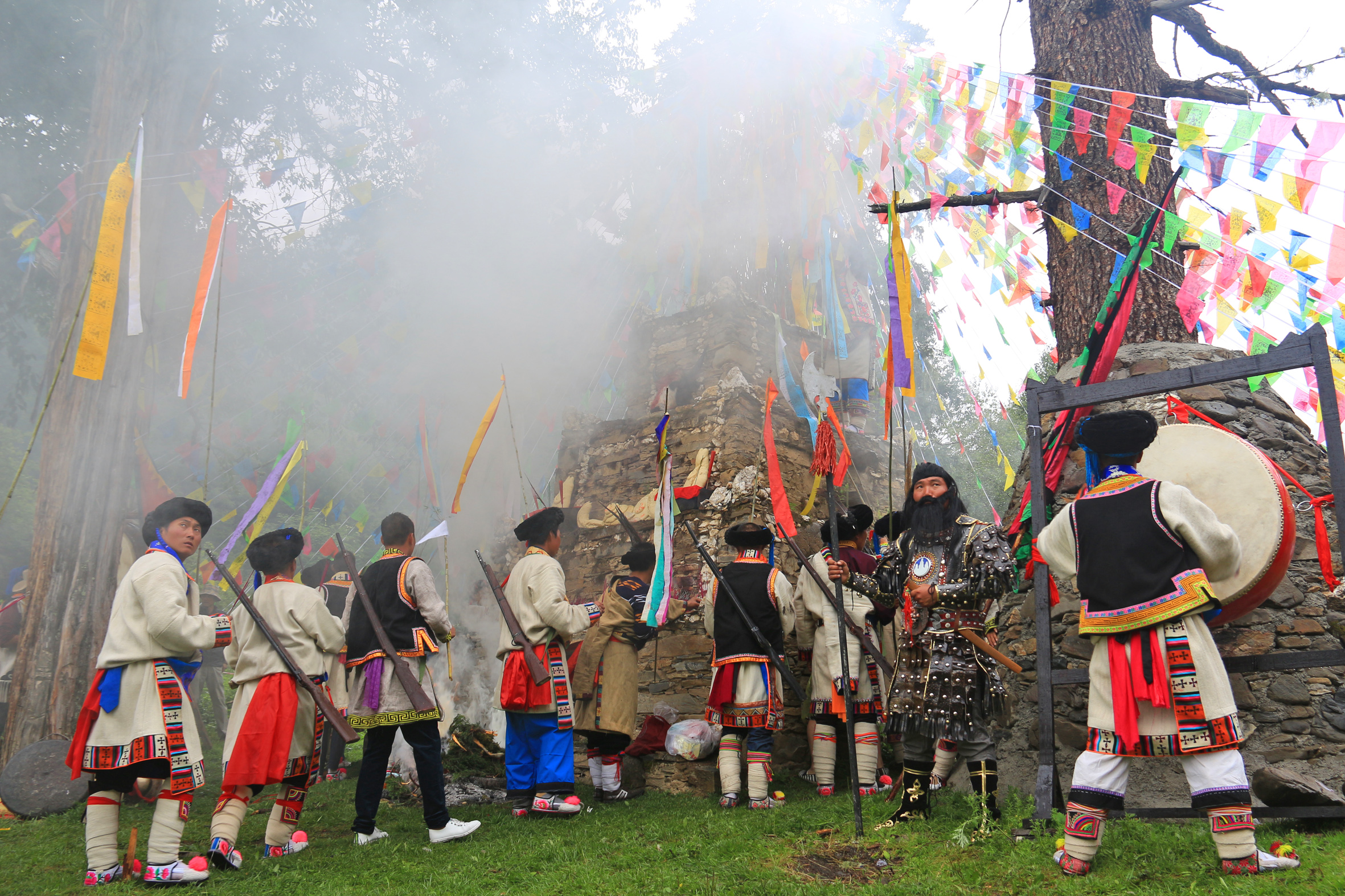 羌族传统“转山会”祭祀庆典活动在茂县隆重举行