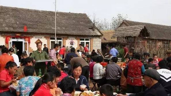 记忆中的云南农村婚宴,看得人口水嘀嗒!