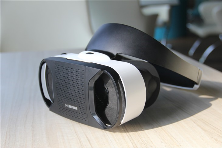 全民VR就靠它 以手机为显示屏的VR设备大盘点