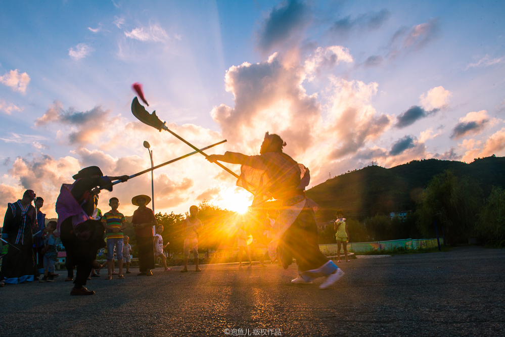 贵州织金,神秘穿青人的庆五显傩堂戏