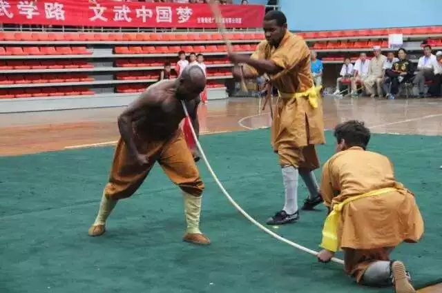 马氏通备第六代掌门人马越亮相金昌国际武术交流会