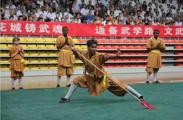 马氏通备第六代掌门人马越亮相金昌国际武术交流会