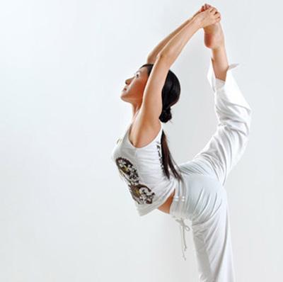 瑜伽舞蹈式(单脚站立式的过渡式)