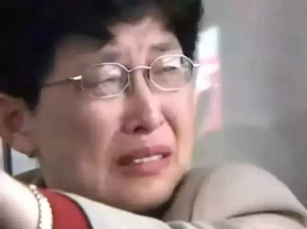 含泪活着,这个中国父亲在日本打拼15年,结果…