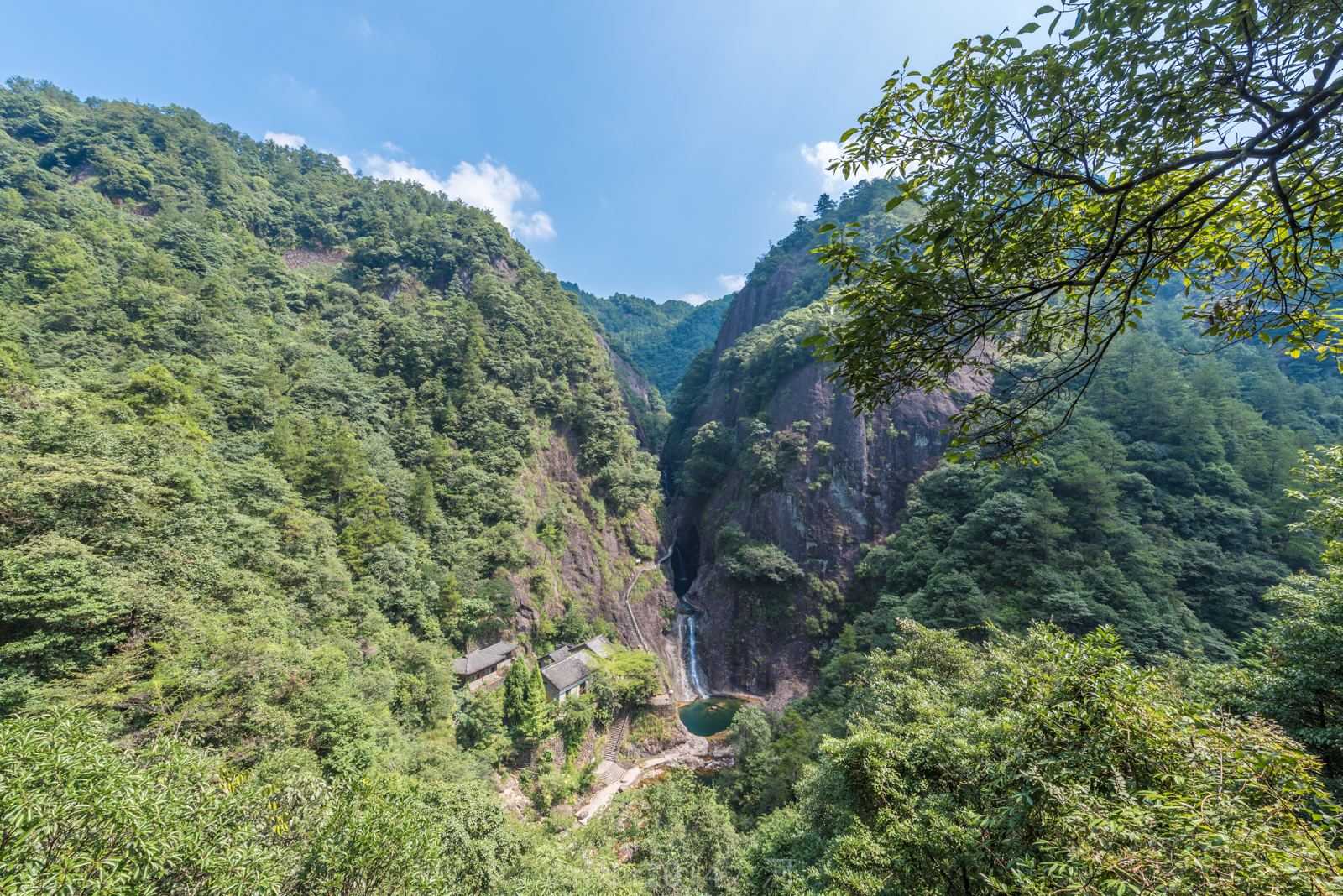 2021铜铃山森林公园游玩攻略,景区最为经典的景致从山谷谷...【去哪儿攻略】