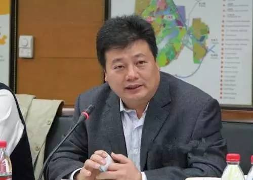 任石龙镇党委委员,副书记(副处级), 提名为石龙镇镇长候选人 王耀明