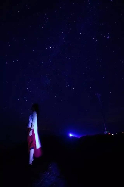 星空报名 | 本周流星雨大爆发,星空写真的姿势我都给你想好了!快上车!