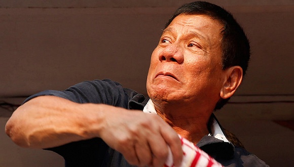 菲律宾总统禁毒,近50名官员自首