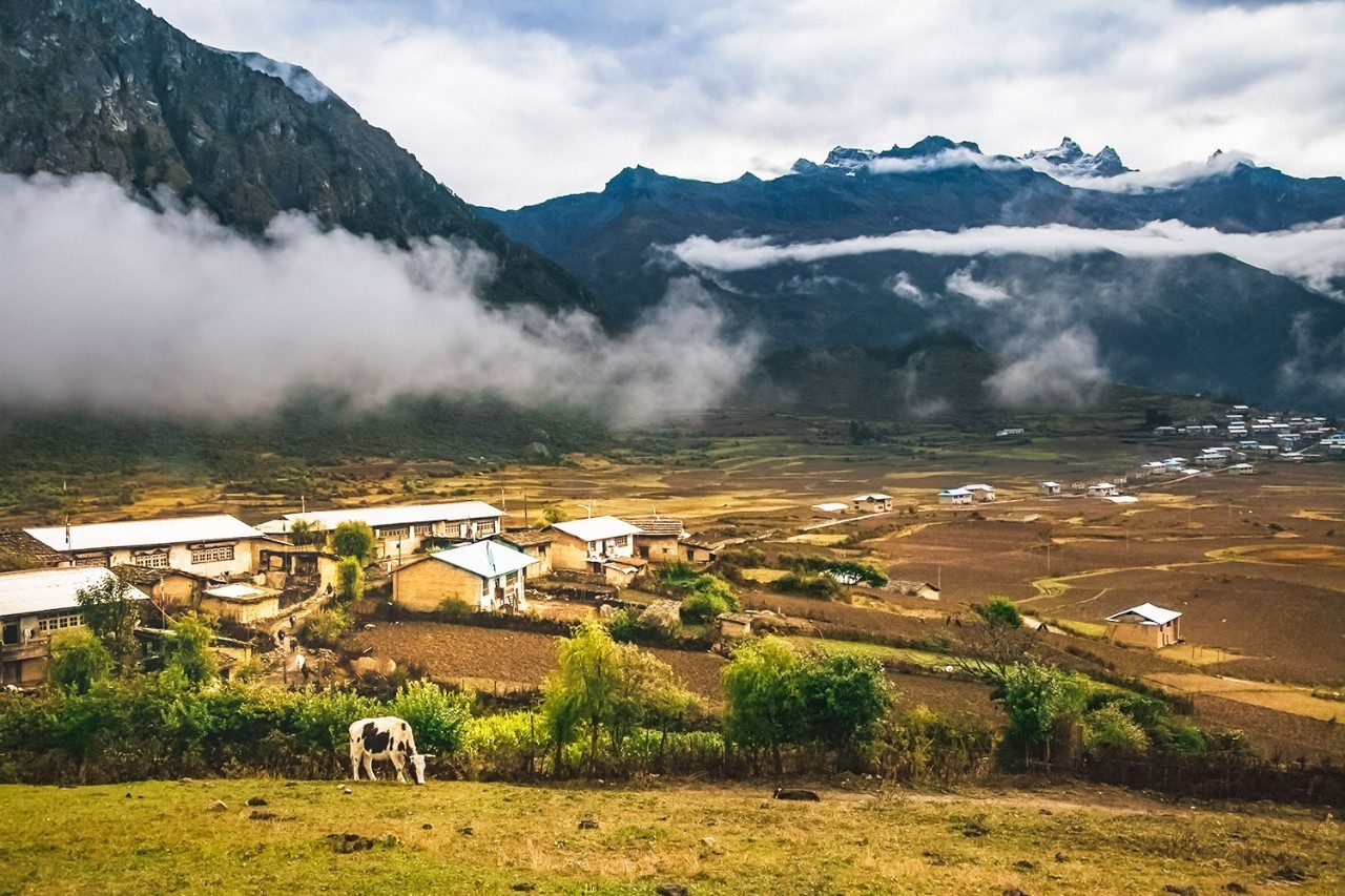 游西藏吉隆乃村