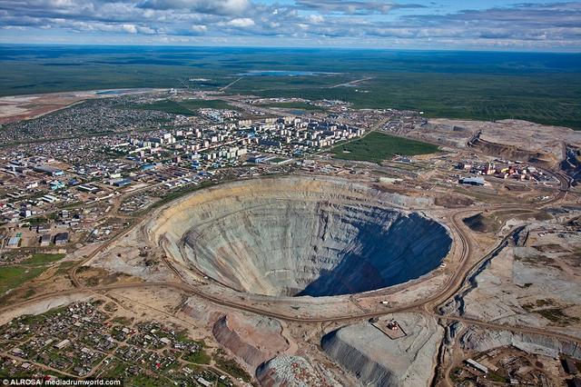 全球最昂贵的钻石坑,满足市场3000年需求
