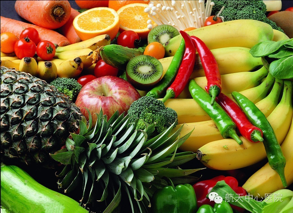 多吃蔬菜和水果就能解决便秘问题吗?