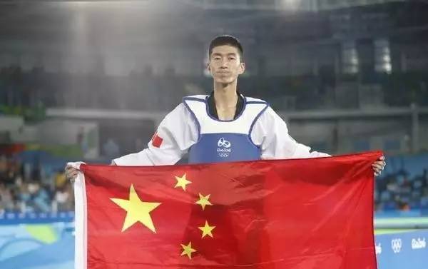 辽宁小伙赵帅勇夺奥运会冠军,家乡的骄傲!
