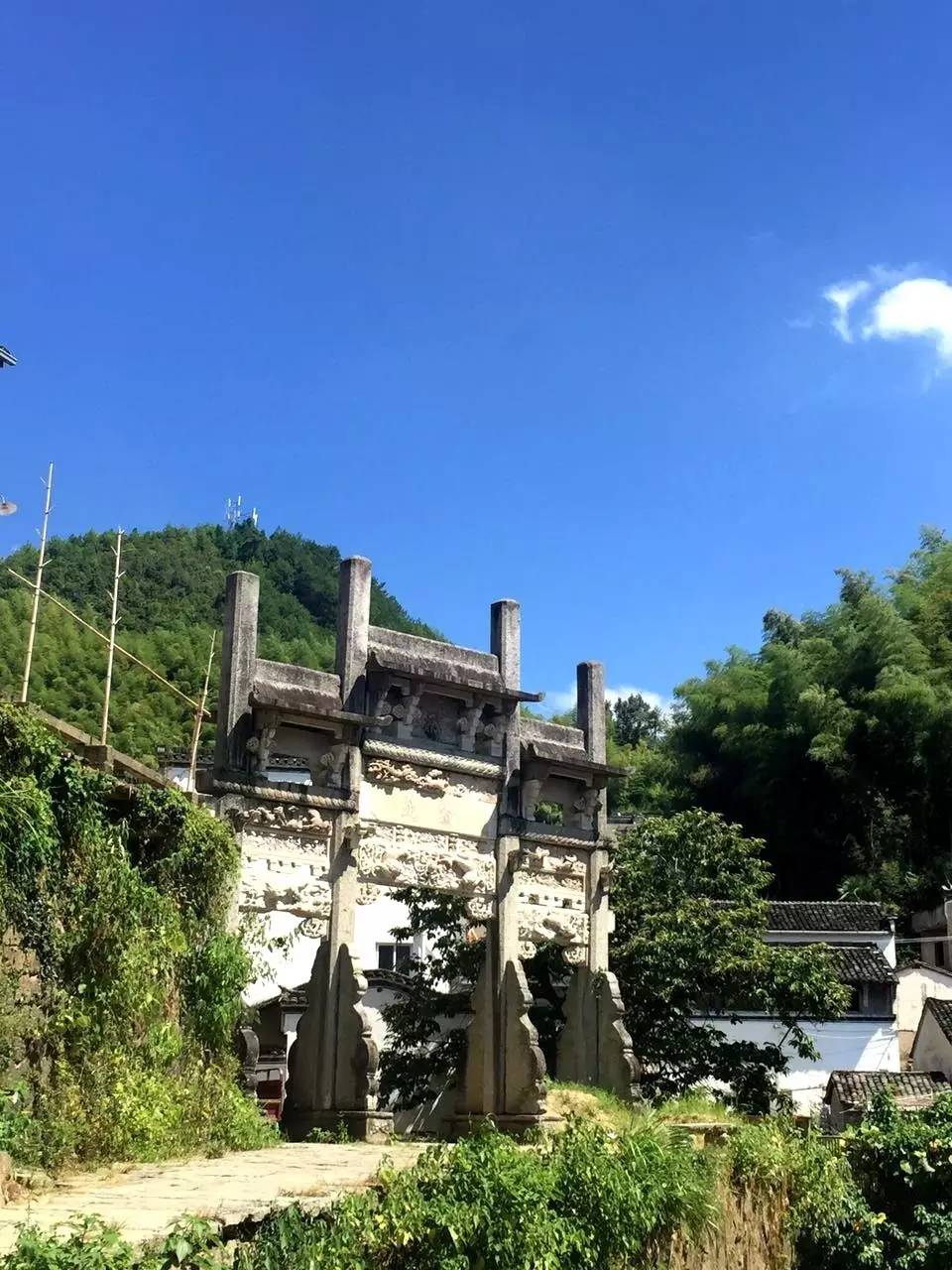 专栏《老余看风景》26丨灵山村马头墙下,徽文化的新希望在发芽