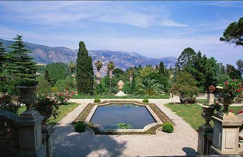 百年庄园73亿巨资出售，世界第一贵豪宅法国雪松拥有百年历史