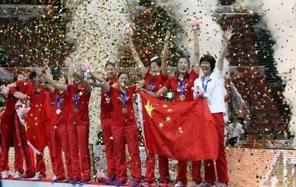 庆祝中国女排夺冠,红包必须发三天!公众号底部