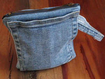 牛仔裤旧物改造---手机钥匙零钱手拎小包包手工