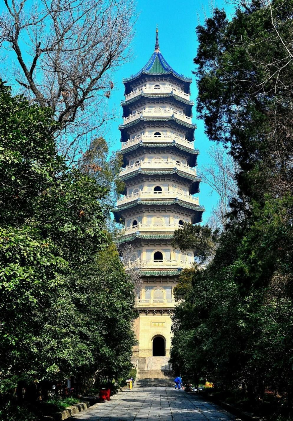 搭配三:灵谷寺 素面