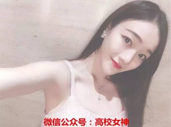 星海音乐学院女神张梓昕侧脸好美