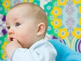 高烧会烧坏宝宝脑子吗?以下几种疾病将影响宝