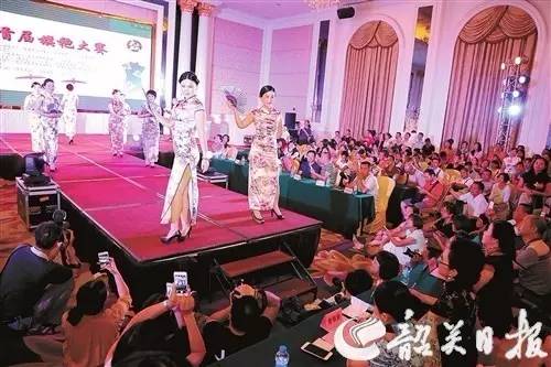 其中饰演杜鹃的刘涛与饰演梅婉香的万妮恩因其精致的旗袍扮相得到业