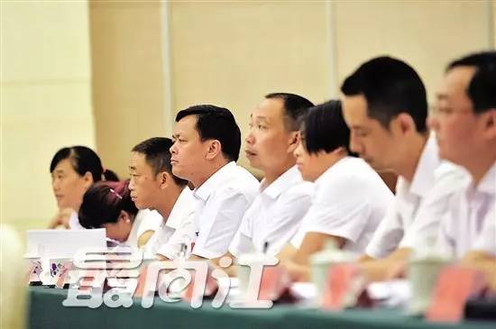 8月31日,马波先后到资中县,隆昌县,威远县代表团,参加第六届市委,市