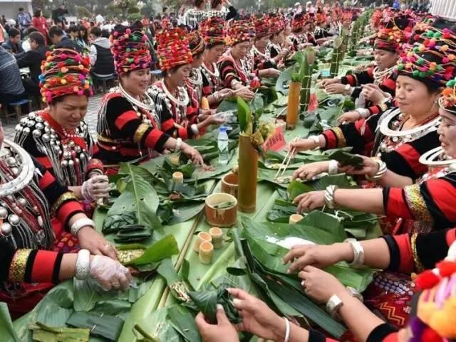 一个爱刀如命的民族——景颇族