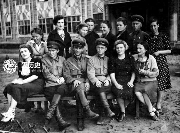 被关进古拉格的女囚们 比纳粹集中营更
